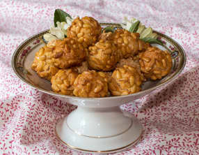 Pannelets catalans aux pignons de pin