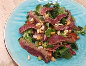 Salade de bœuf mariné