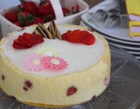 Biscuit amandes, mousse fraise et mousse citron à la meringue italienne