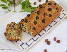 Cake aux champignons, comté et noisettes