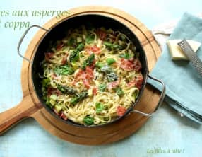 Pâtes aux asperges et coppa