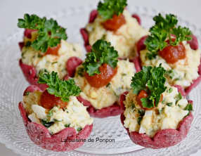 Amuse bouche garni de salade de crabe maison