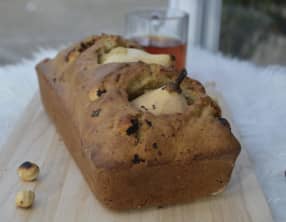 Cake aux poires et aux noisettes