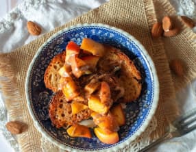 Pain perdu aux pommes caramélisées