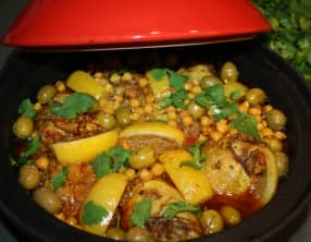 Tajine de poulet au citron olives poivrons pois chiches