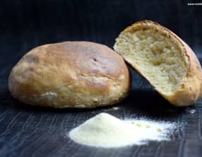 Pain à la semoule de blé