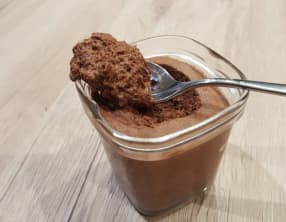 Mousse au chocolat au jus de pois chiche