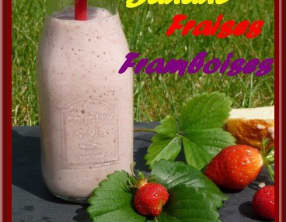 Smoothie aux fruits rouges et banane
