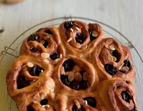 Brioche cerises amandes