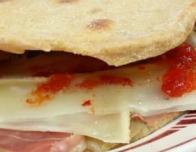 Taloa Jambon brebis et confiture de piment doux du Pays Basque