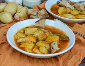 Bouillon safrané de pommes de terre nouvelles façon bouillabaisse