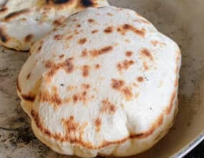 Naans à l’excès de levain