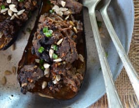 Aubergine farcie à la viande hachée et aux épices