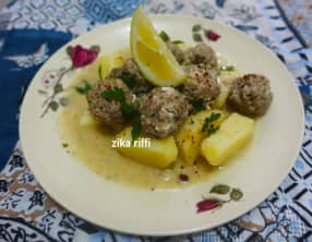 Boulettes aux pommes de terre sauce blanche au citron