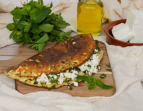 Omelette au brocciu et à la menthe
