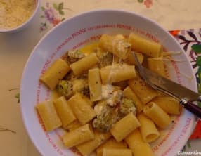 Pâtes aux fleurs de courgettes