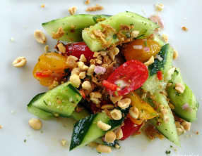 Salade de concombre sucrée et épicée