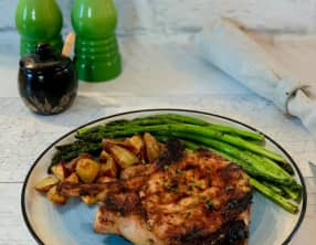 Côtelettes de porc marinées à la moutarde de Dijon et herbes de Provence