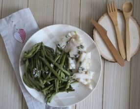 Cassolette de filet de perche et câpres aux haricots verts et cancoillotte