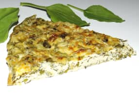 Quiche sans pâte au plantain et au fromage à l’ail et aux fines herbes