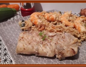 Dos de cabillaud aux carottes, courgette et crevettes