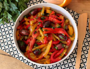 Salade de poivrons, olives et orange