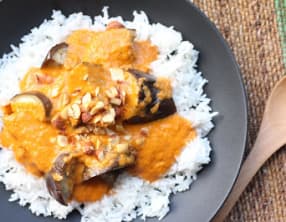 Aubergines vapeur à la sauce cacahuètes