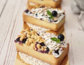 Tartelettes Noix de Coco Myrtille au Crumble