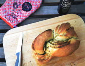 Tresse au pesto de fanes de carottes