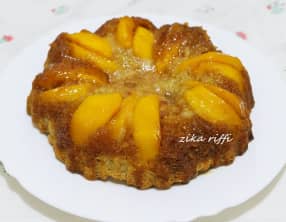 Gâteau renversé aux pêches et caramel