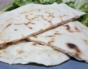 Les naans jambon fromage