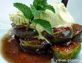 Les figues rôties au cognac et glace vanille