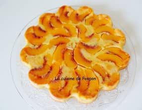 Flamusse aux pêches, ricotta et lait de coco