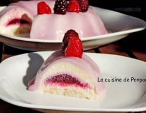 Entremets aux fruits rouges