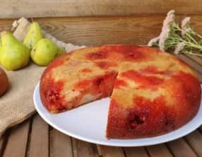 Gâteau lyonnais aux poires et pralines roses