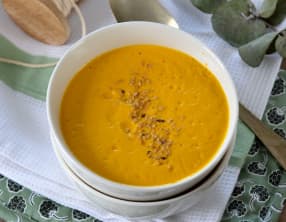 Soupe de carotte, butternut, curcuma et orange