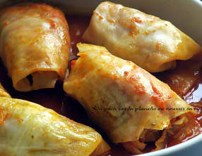 Choux farcis en portefeuille à la sauce tomate