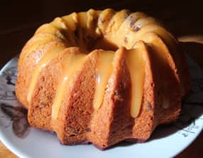 Le bundt cake miel raisins