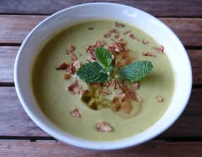 Velouté de courgettes à la menthe