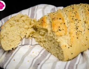 Pain aux graines de chanvre