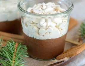 Mousse au chocolat noir et chantilly spéculoos