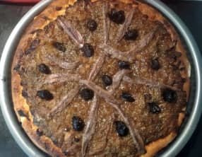 Pissaladière niçoise traditionnelle