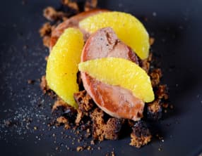 Foie gras poêlé au pain d'épices et suprêmes d'orange