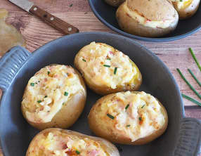 Pommes de terre farcies au reblochon