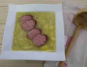 Soupe jurassienne à  la saucisse de Montbéliard