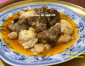 Tajine à l'agneau aux oeufs et gousses d'ail