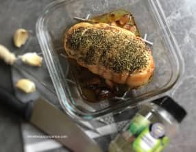 Rôti de dinde à l’ail et aux herbes au four