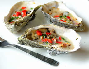 Huîtres chaudes aux champignons, poivron rouge et lait de coco