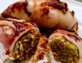 Calamars farcis aux pistaches