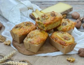 Cakes au Comté et aux noix